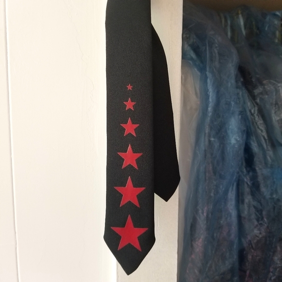 Hot Topic Accessories - Vintage Red stars skinny necktie